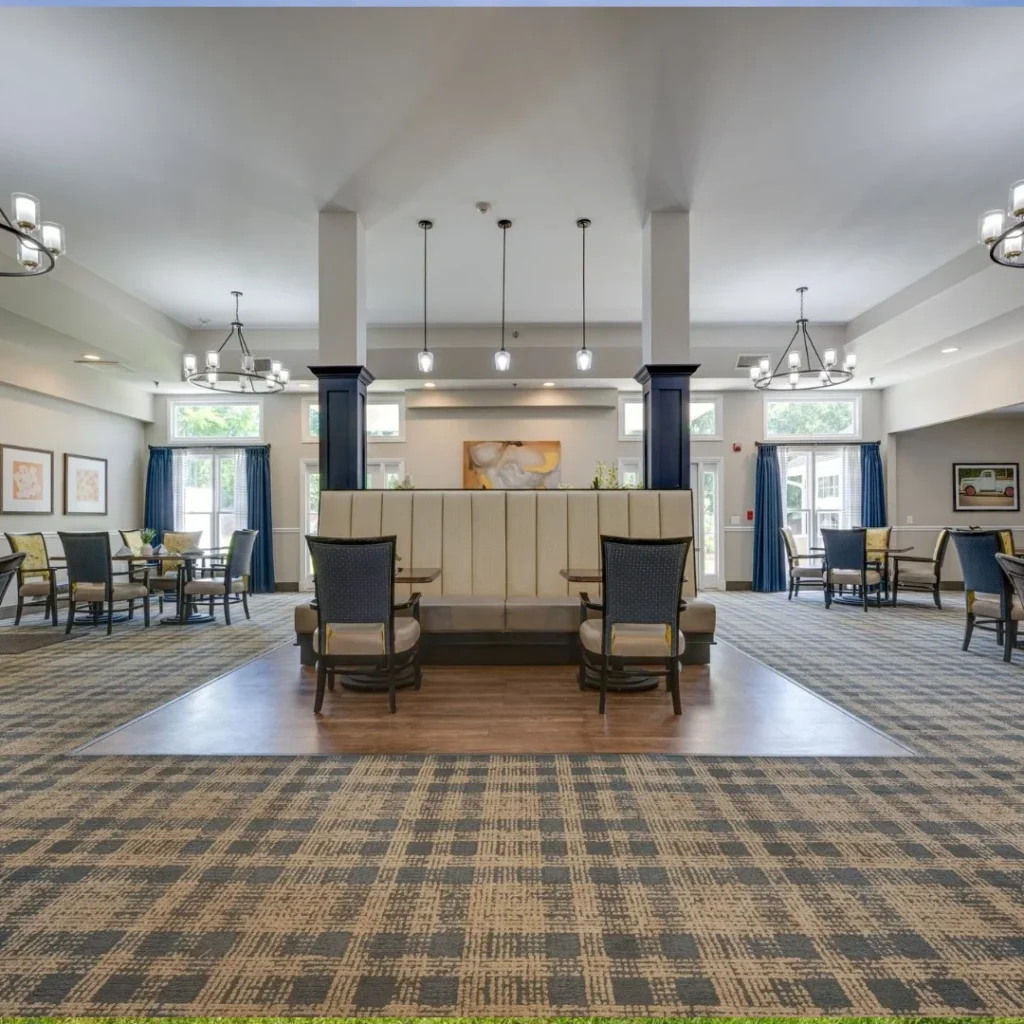 dineing area at the village at bellevue